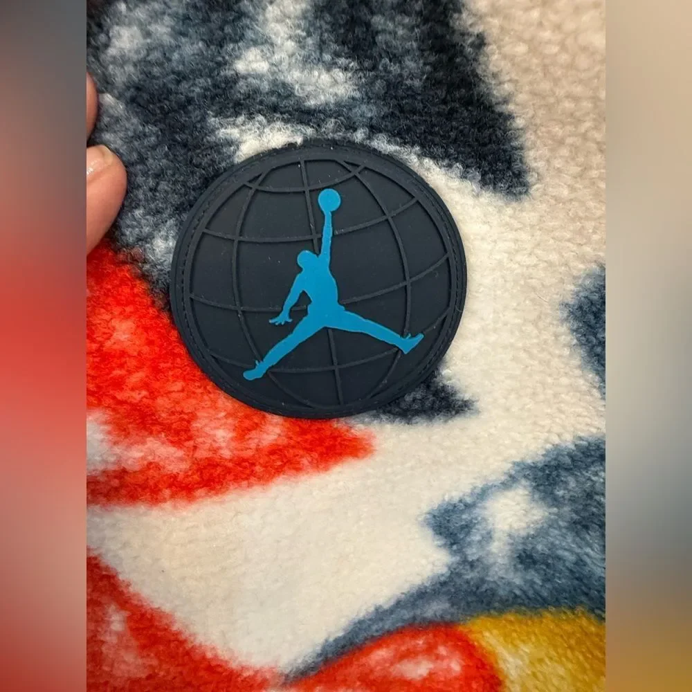 Nike Air Jordan Men’s XL Sweatshirt and L Sweatpants (SET) - Picture 7 of 9